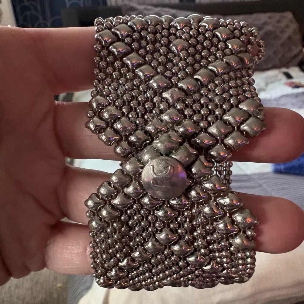 SERGIO GUITERREZ 💫 mesh, Liquid Metal snap closure bracelet ✨